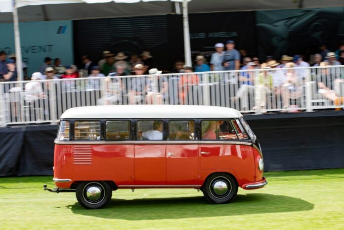 VolkswagenDeluxe15-Window-1068x713